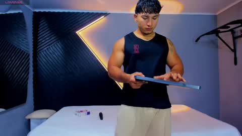 Snapshot of horny_nick18 chatting on April 2026 04:12:02 PM horny_nick18 online show from April 2026 04:12:02 PM