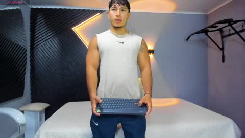 Snapshot of horny_nick18 chatting on April 2026 11:27:01 AM horny_nick18 online show from April 2026 11:27:01 AM