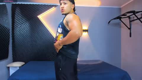 Snapshot of horny_nick18 chatting on April 2026 11:45:02 AM horny_nick18 online show from April 2026 11:45:02 AM