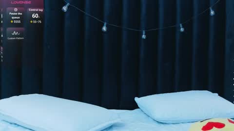 Khloe  online show from November 2025 12:16:02 PM