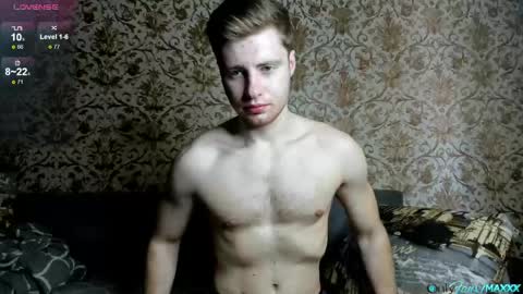 Snapshot of hornyblondieboyy chatting on April 2026 06:16:01 AM Max online show from April 2026 06:16:01 AM