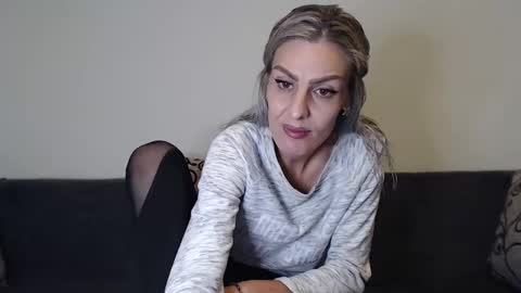 AshlineKatte online show from October 2025 05:25:02 PM