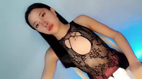 hornykylie047 online show from November 2025 12:32:01 AM