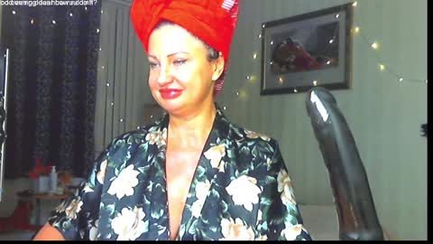 Snapshot of hornymommy69_ chatting on January 2025 03:03:01 PM Monica online show from January 2025 03:03:01 PM
