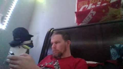 hornypierceddad online show from February 2026 12:52:02 AM