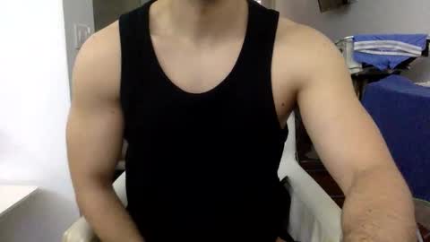 hornyspaniard93 online show from April 2026 01:41:02 PM