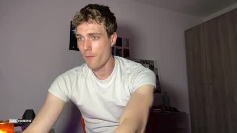 hornytwunk01 online show from April 2026 08:25:02 PM