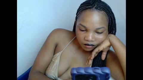 Snapshot of hornyxbum chatting on January 2025 03:03:01 PM hornyxbum online show from January 2025 03:03:01 PM