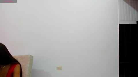 Snapshot of horrny_18_victoria chatting on January 2025 09:59:01 PM ronald and victoria online show from January 2025 09:59:01 PM