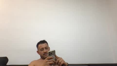 Snapshot of horsechris chatting on May 2026 07:30:02 PM Chriss90 online show from May 2026 07:30:02 PM