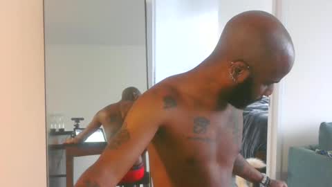 Horus00 online show from December 2024 01:14:01 PM