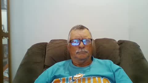 Snapshot of hot4tightholes chatting on October 2025 01:18:01 PM hot4tightholes online show from October 2025 01:18:01 PM