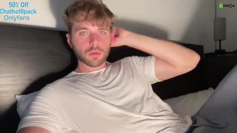 Snapshot of hot8pack01 chatting on September 2025 08:08:02 PM Edward aka Wolf online show from September 2025 08:08:02 PM