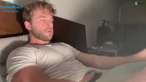 Snapshot of hot8pack01 chatting on November 2025 09:26:02 PM Edward aka Wolf online show from November 2025 09:26:02 PM