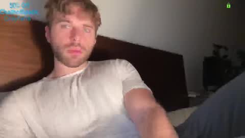 Snapshot of hot8pack01 chatting on December 2025 09:35:01 PM Edward aka Wolf online show from December 2025 09:35:01 PM