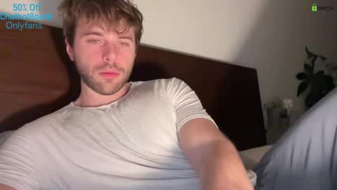 Snapshot of hot8pack01 chatting on January 2026 09:50:02 PM Edward aka Wolf online show from January 2026 09:50:02 PM