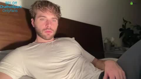 Snapshot of hot8pack01 chatting on January 2026 10:03:02 PM Edward aka Wolf online show from January 2026 10:03:02 PM