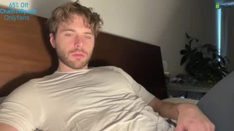 Snapshot of hot8pack01 chatting on February 2026 08:34:01 PM Edward aka Wolf online show from February 2026 08:34:01 PM