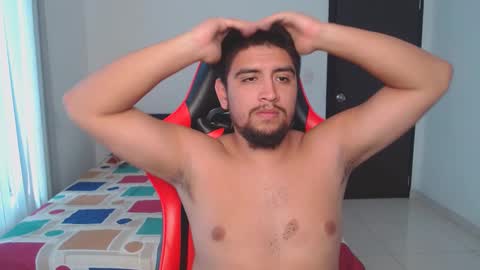 Snapshot of hot__husbands chatting on February 2025 08:03:01 PM hot__husbands online show from February 2025 08:03:01 PM