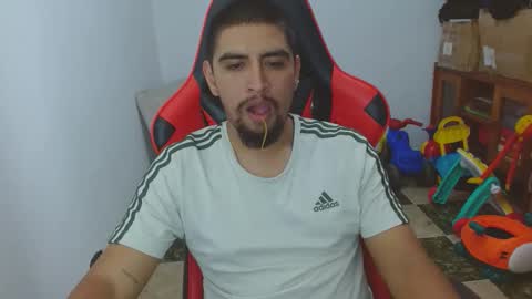 Snapshot of hot__husbands chatting on November 2025 01:04:01 AM hot__husbands online show from November 2025 01:04:01 AM