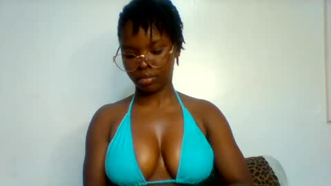Snapshot of hot_cammy08 chatting on June 2026 10:18:02 PM sweet cammy online show from June 2026 10:18:02 PM
