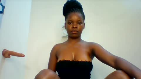 Snapshot of hot_cammy08 chatting on July 2026 07:21:01 PM sweet cammy online show from July 2026 07:21:01 PM