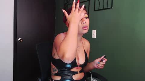 hot chocolate 4u online show from April 2026 06:13:02 PM