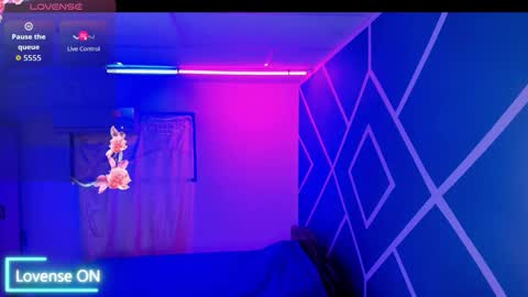 Hot Couple online show from October 2025 03:26:02 AM