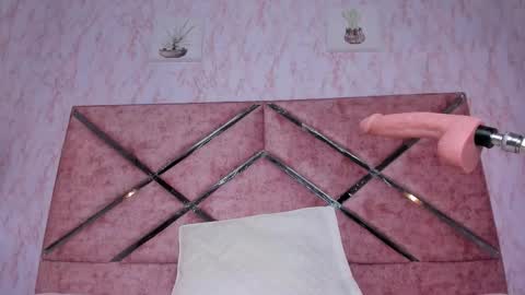 Emily online show from October 2025 11:44:02 AM