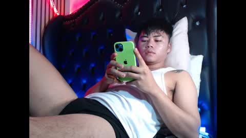 Snapshot of hot_emmanuel chatting on February 2026 02:43:02 AM hot_emmanuel online show from February 2026 02:43:02 AM