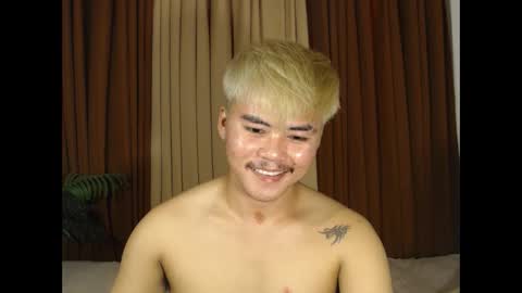 Snapshot of hot_emmanuel chatting on April 2026 08:40:01 AM hot_emmanuel online show from April 2026 08:40:01 AM