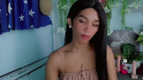 Snapshot of hot_khianna chatting on April 2026 01:43:01 AM Khianna online show from April 2026 01:43:01 AM