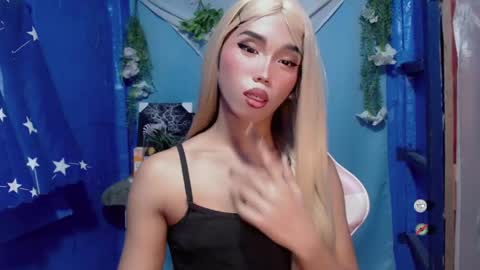 Snapshot of hot_khianna chatting on April 2026 10:16:01 PM Khianna online show from April 2026 10:16:01 PM