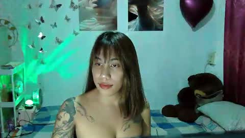 Snapshot of hot_kieshe chatting on February 2026 03:45:01 PM hot_kieshe online show from February 2026 03:45:01 PM