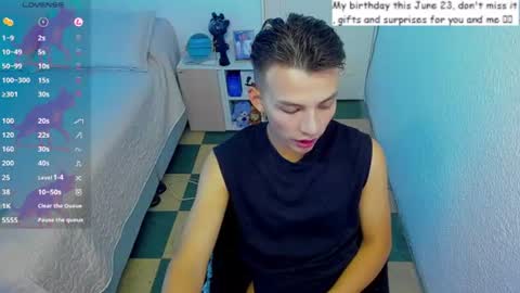 Snapshot of hot_latin_temptation chatting on June 2026 06:12:02 AM Alejandro online show from June 2026 06:12:02 AM
