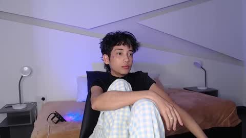 Alana online show from March 2025 12:53:01 AM