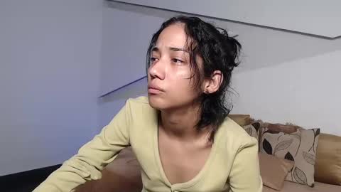 Alana online show from September 2025 08:23:01 PM