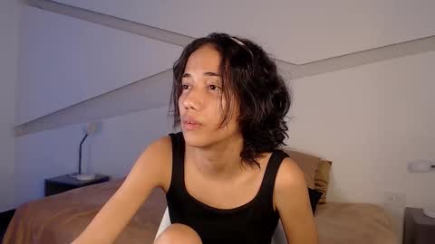 Alana online show from November 2025 09:48:01 PM