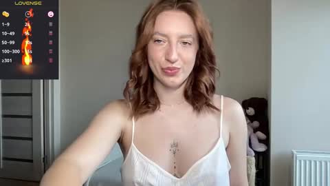 Lina online show from November 2025 09:19:02 AM