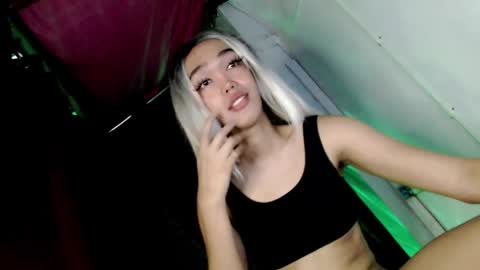 hot_moma69 online show from April 2026 01:02:02 PM