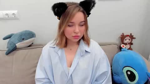 Moon online show from February 2026 02:21:02 PM