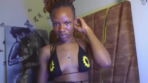 hot petite100 online show from October 2025 09:53:01 PM