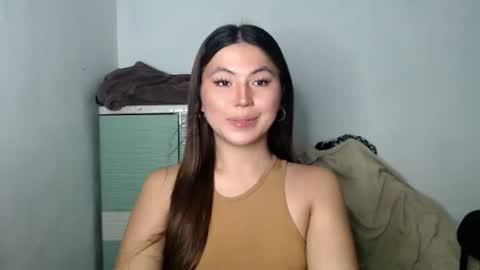Snapshot of hot_precious_nikki chatting on May 2026 05:29:02 PM Nikki online show from May 2026 05:29:02 PM