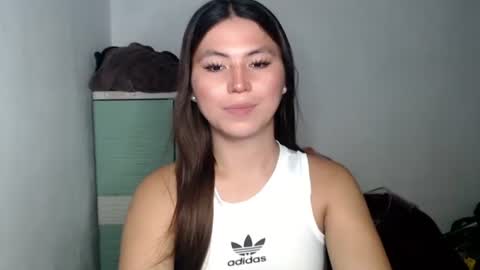 Snapshot of hot_precious_nikki chatting on May 2026 01:38:01 PM Nikki online show from May 2026 01:38:01 PM