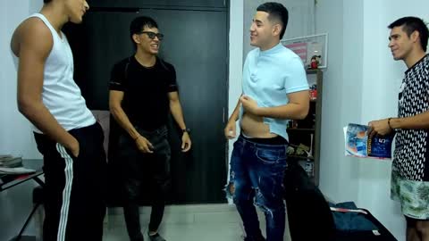 Vanesa Oliver and Andrew online show from January 2025 10:52:01 AM