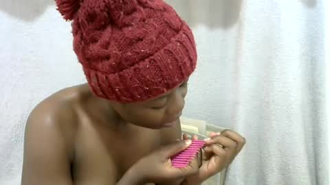 Snapshot of hot_shayla chatting on June 2026 11:01:02 AM esiiii online show from June 2026 11:01:02 AM