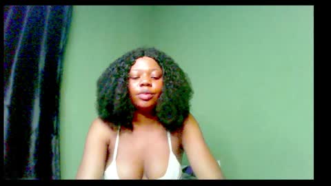 Stella online show from January 2025 06:32:02 PM