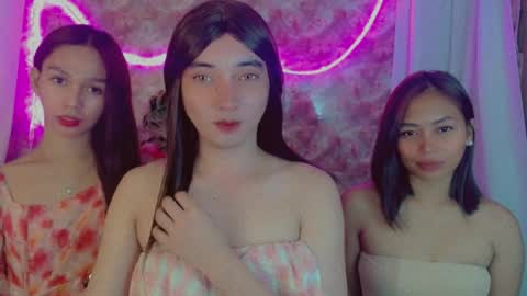 Snapshot of hotangelslut4u chatting on July 2026 05:17:01 PM Angel online show from July 2026 05:17:01 PM