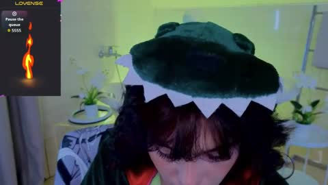Snapshot of hotary_yuko chatting on May 2026 03:45:01 AM Hotary online show from May 2026 03:45:01 AM