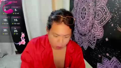 Snapshot of hotasian_mama chatting on July 2026 07:01:01 PM Grace online show from July 2026 07:01:01 PM